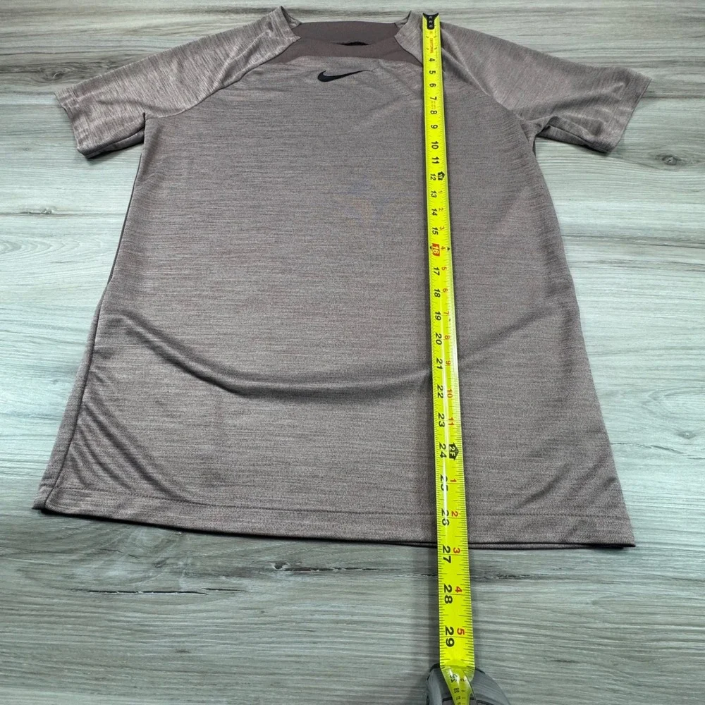 Nike Dri-FIT Mens Training‎ Shirt Mauve Brown Space Dye DQ5053-291 Size M